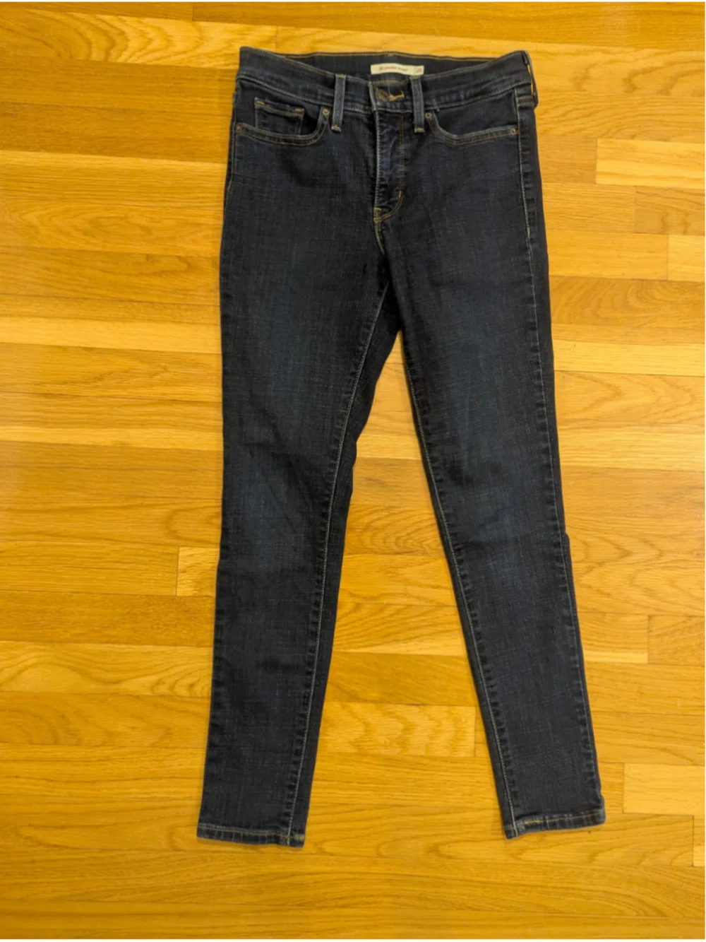 Levi's 311 Shaping Skinny Jeans Size 26